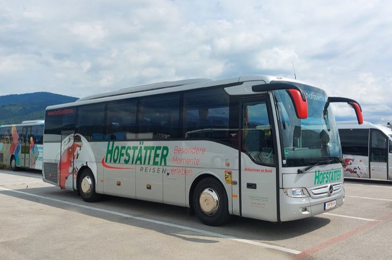 Luxus Class 33-Sitzer mit Clubecke